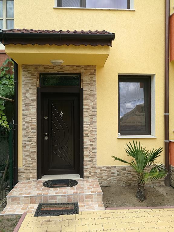Guest House Karaulanov Elhovo  Exterior foto